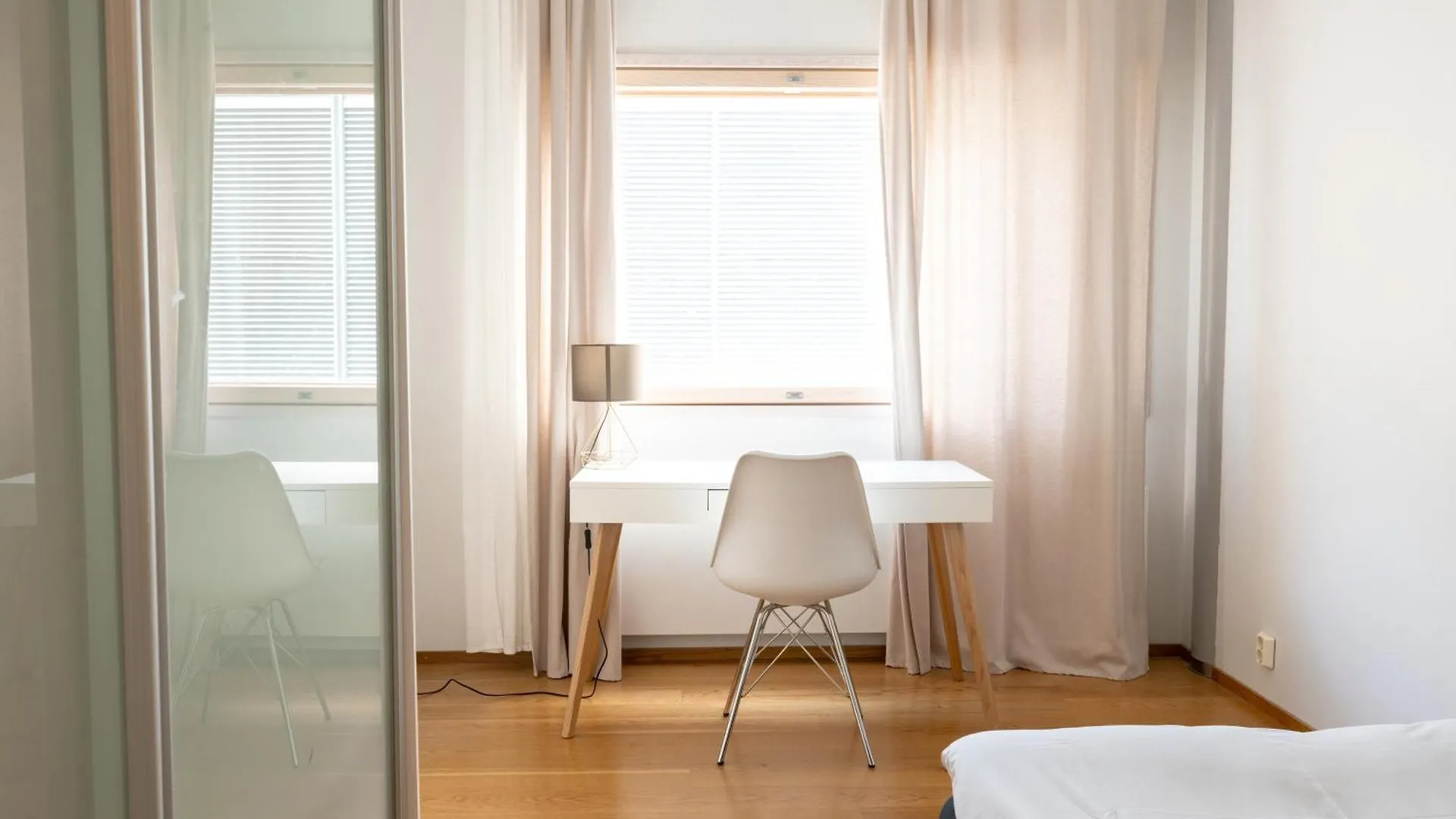 2Ndhomes Luxury 2Br Apartment With Rooftop Terrace & Sauna In Kamppi Center Helsinki